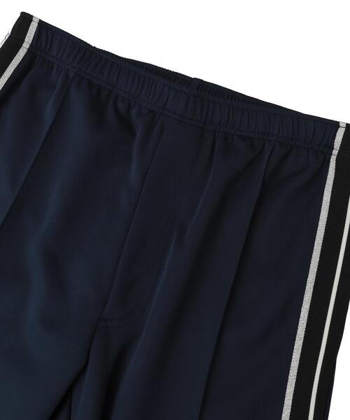 CONVERSE TOKYO（コンバーストウキョウ）の「SIDE LINE LOOSE TRACK PANTS（その他パンツ・レディース・ブラック/カーキ/チャコールグレー/ライトグレー・SMALL/MEDIUM/LARGE）」の21枚目の写真
