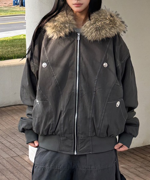 SEN TOKYO(セントーキョー)の「メタルスタッズジップアップファーアウター(ナイロンジャケット・レディース・ブラック/グレー・SMALL/MEDIUM)」の6枚目の写真