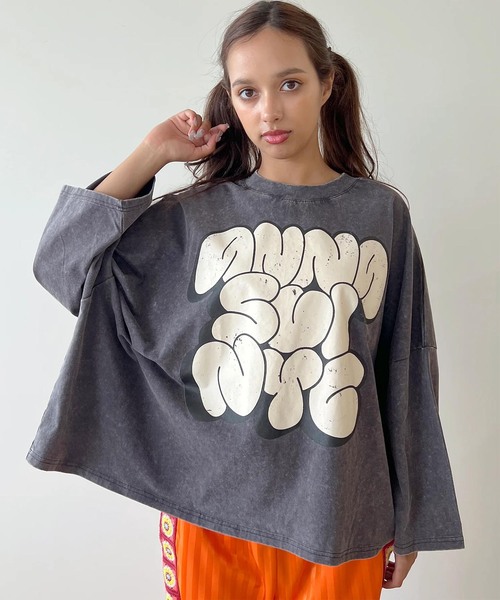anna sui nyc(アナ スイ エヌ ワイ シー)の「anna sui nyc / アナスイエヌワイシー Graffiti BIG Tシャツ(Tシャツ/カットソー・レディース・ライトグリーン/ブラック・FREE)」の1枚目の写真