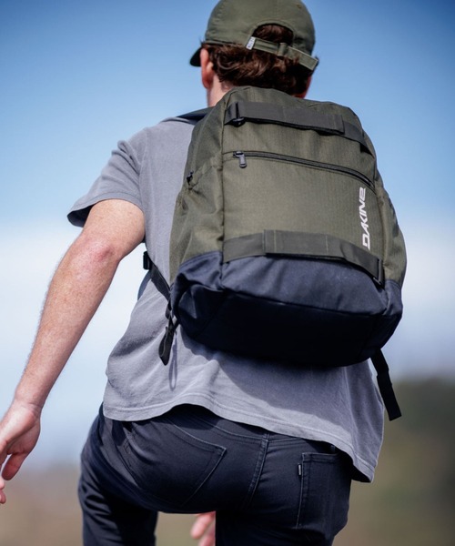 DAKINE(ダカイン)の「DAKINE ATLAS BACKPACK 2.0 21L バックパック/リュック 【2026年秋冬モデル】/ダカインリュックサック(バックパック/リュック・メンズ・ブラック/ピンク/マルチ・FREE)」の5枚目の写真