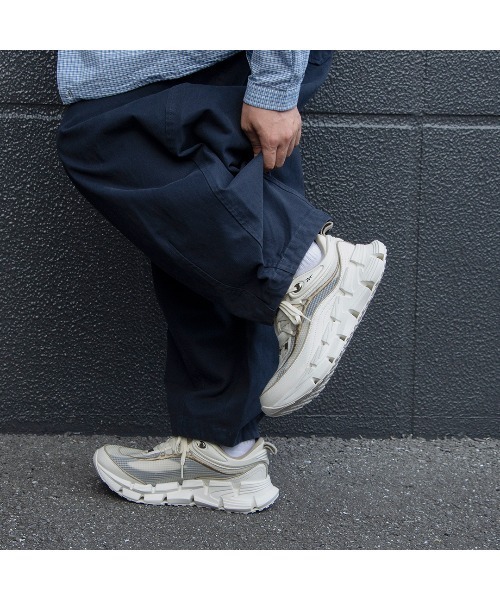 Reebok(リーボック)の「フロートジグ アンコール / FLOATZIG ENCORE(スニーカー・メンズ・ブラック×ホワイト/アイボリー/ブラック・29.0cm/25.0cm/30.0cm/28.5cm/28.0cm/27.5cm/27.0cm/25.5cm/31cm/26.5cm/26.0cm)」の14枚目の写真