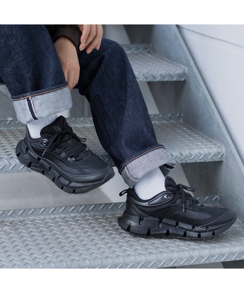 Reebok(リーボック)の「フロートジグ アンコール / FLOATZIG ENCORE(スニーカー・メンズ・ブラック×ホワイト/アイボリー/ブラック・29.0cm/25.0cm/30.0cm/28.5cm/28.0cm/27.5cm/27.0cm/25.5cm/31cm/26.5cm/26.0cm)」の10枚目の写真