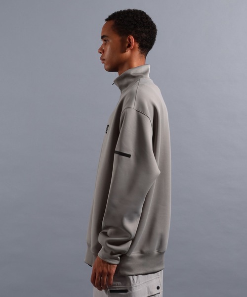 NUMERALS（ヌメラルズ）の「[NUMERALS]NO WORRIES DOUBLE KNIT HALF-ZIP PULLOVER（Tシャツ/カットソー・メンズ・グリーン/ブラック/グレー・MEDIUM/LARGE）」の20枚目の写真