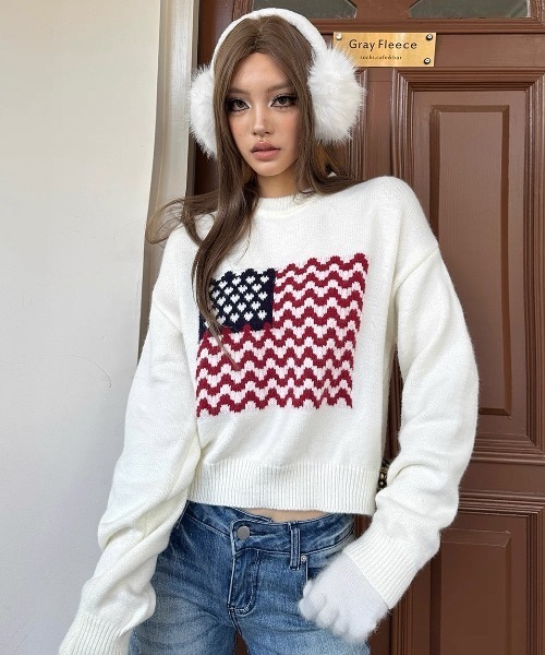 AVYL(アヴィル)の「ハート国旗柄 オーバーサイズジャガードニットプルオーバー(ニット/セーター・レディース・ホワイト/ネイビー・M)」の10枚目の写真