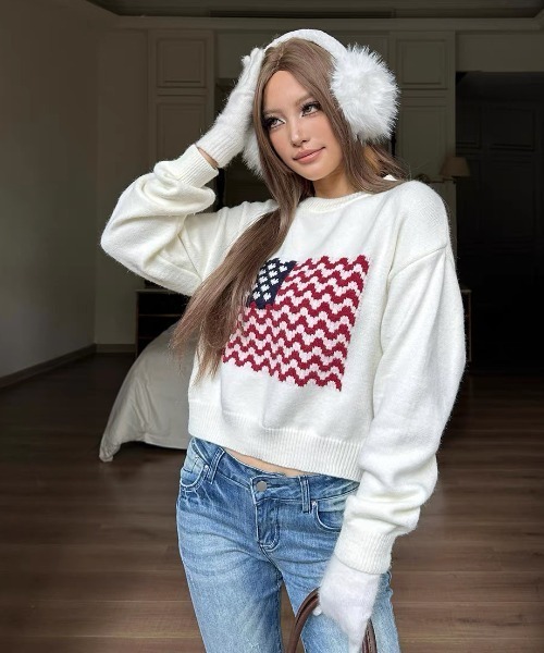 AVYL(アヴィル)の「ハート国旗柄 オーバーサイズジャガードニットプルオーバー(ニット/セーター・レディース・ホワイト/ネイビー・M)」の13枚目の写真