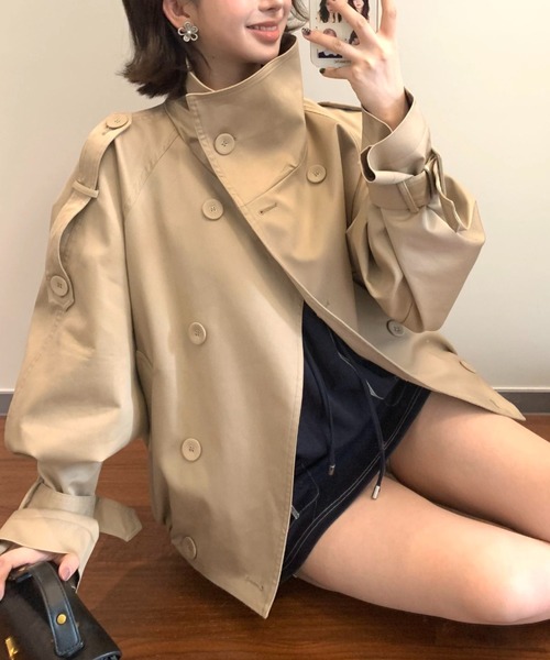 Vipoa（ヴィポア）の「Balloon hem short trench coat（トレンチコート・レディース・ベージュ・FREE）」の6枚目の写真