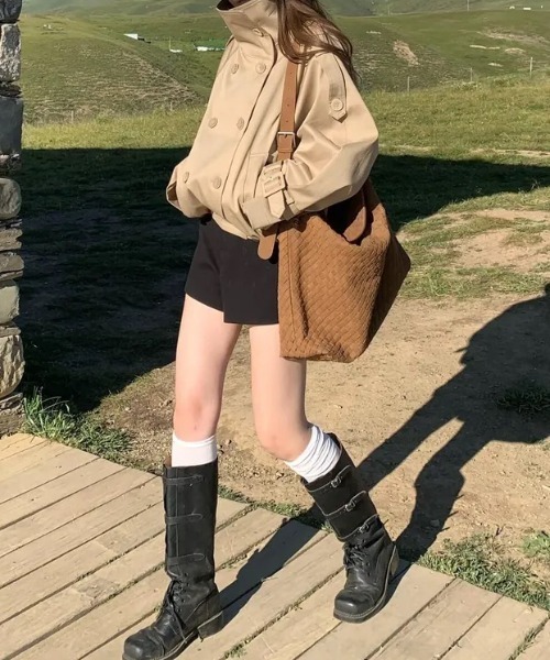 Vipoa（ヴィポア）の「Balloon hem short trench coat（トレンチコート・レディース・ベージュ・FREE）」の15枚目の写真