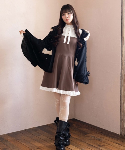 axes femme POETIQUE（アクシーズファムポエティック）の「リボン付き裏ボアニットケープ（カーディガン/ボレロ・レディース・キナリ/ワイン/ピンク/ブラック・MEDIUM）」の12枚目の写真