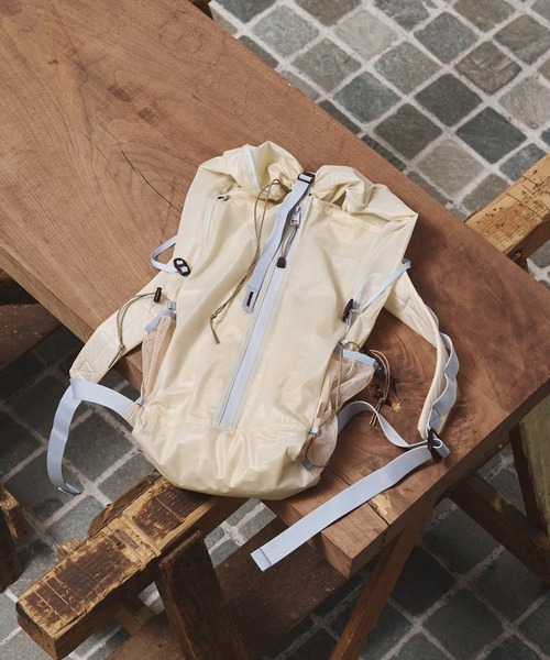 TODAYFUL(トゥデイフル)の「【TODAYFUL/トゥデイフル】Useful Sheer Backpack/シアーバックパック/リュック(バックパック/リュック・レディース・キナリ/ブラック/ライトブルー・FREE)」の1枚目の写真