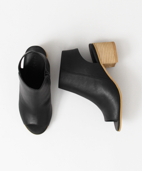 URBAN RESEARCH（アーバンリサーチ）の「jujube オ-プントゥブ-ティ（サンダル・レディース・ブラック/キャメル・36/37/38）」の3枚目の写真