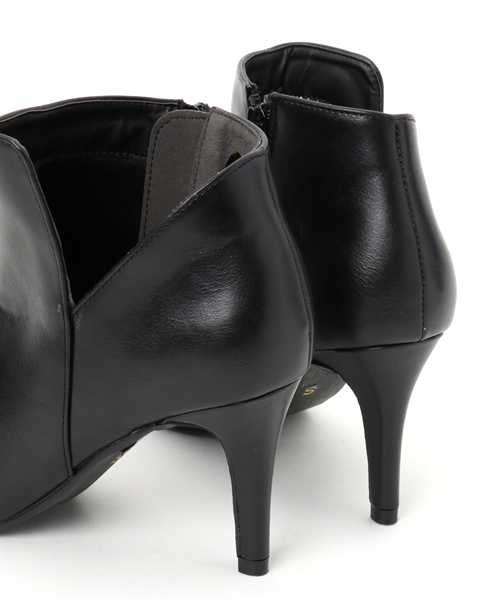 titivate（ティティベイト）の「ｻｲﾄﾞｶｯﾄｱｳﾄｱﾝｸﾙﾌﾞｰﾂ（ブーツ・レディース・キャメル/ブラック系その他/ブラック・L/M/LL/S）」の6枚目の写真