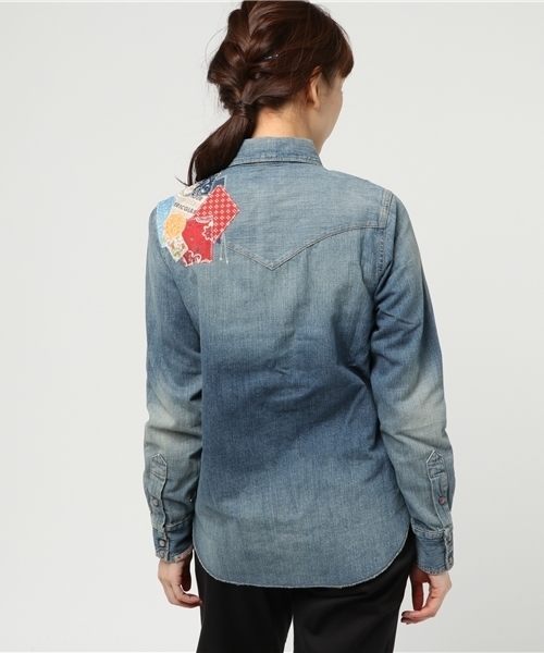 HYSTERIC GLAMOUR（ヒステリックグラマー）の「PWR加工デニム 長袖ウエスタンSH（シャツ/ブラウス・レディース・インディゴブルー・SMALL/MEDIUM）」の6枚目の写真