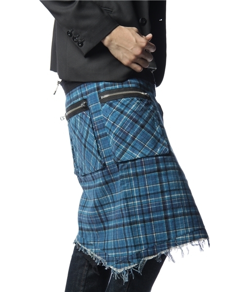 SASQUATCHfabrix.（サスクワァッチファブリックス）の「SASQUATCH BUM CHK FLAP（その他・メンズ・ダークグレー/レッド/コバルトブルー・フリー）」の2枚目の写真