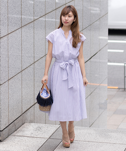 NATURAL BEAUTY BASIC（ナチュラルビューティーベーシック）の「【JJ_5月号掲載】バイカラーフリンジバスケット（かごバッグ・レディース・ピンク/ネイビー・ﾌﾘ-）」の11枚目の写真