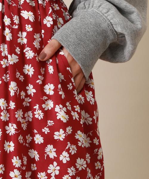 Another Edition(アナザーエディション)の「【WEB限定】ウラケトップス×フラワープリントスカート(ワンピース・レディース・グレー/ナチュラル・FREE)」の12枚目の写真