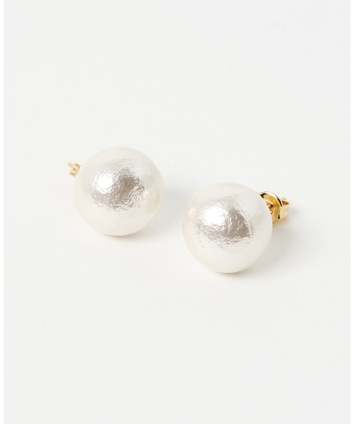 TONE SELECT GOODS(トーンセレクトグッズ)の「【i.o】コットンパールピアス(ピアス(両耳用)・レディース・ホワイト・FREE)」の1枚目の写真