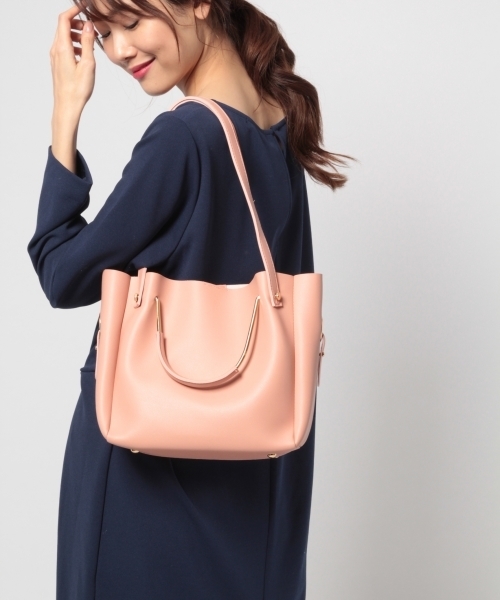 BLISS POINT(ブリスポイント)の「レザータッチ4WAYBAG/780026(トートバッグ・レディース・ライトグレー/ブラック/ベージュ/ピンク/ライトブルー/ライトベージュ/ホワイト・ONE SIZE)」の7枚目の写真