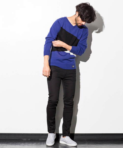 AZbyjunhashimoto_(エーゼイバイジュンハシモト)の「AZ by junhashimoto(エーゼイ バイ ジュンハシモト)ブロッキングカラーニット(ニット/セーター・メンズ・オフホワイト/ブラック/ブルー・LARGE/MEDIUM/X-LARGE/SMALL)」の7枚目の写真
