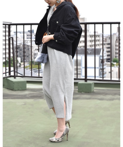 LHELBIE(レルビエ)の「楽チンワッフルVネックロングスリットワンピース(ワンピース・レディース・ブラック/グレー/カーキ・M)」の9枚目の写真