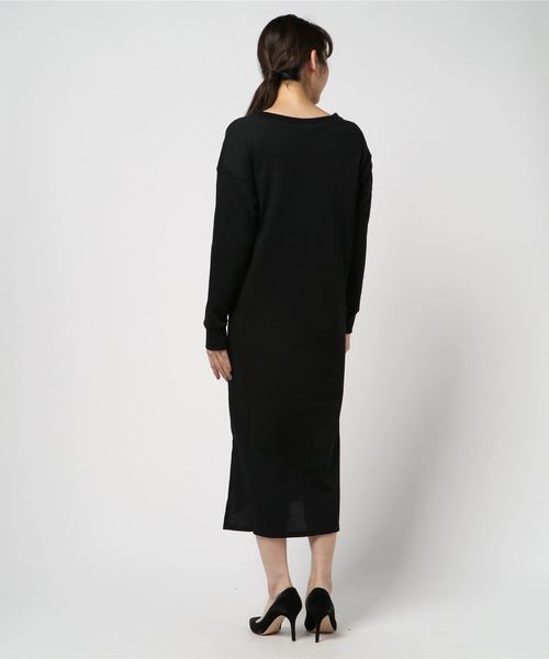 LHELBIE(レルビエ)の「楽チンワッフルVネックロングスリットワンピース(ワンピース・レディース・ブラック/グレー/カーキ・M)」の11枚目の写真