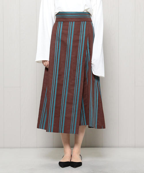 H　BEAUTY&YOUTH UNITED ARROWS（エイチビューティーアンドユースユナイテッドアローズ）の「＜H＞WRAP SKIRT/スカート о（スカート・レディース・ナチュラル/ダークブラウン・SMALL/MEDIUM）」の4枚目の写真