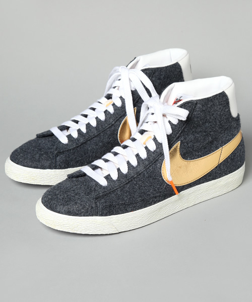 BEAMS(ビームス)の「NIKE SPORTSWEAR / BLAZER MID PRM VNTG(スニーカー・メンズ・チャコールグレー/ネイビー・26/27/28/28.5/26.5/27.5)」の8枚目の写真