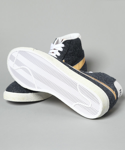 BEAMS(ビームス)の「NIKE SPORTSWEAR / BLAZER MID PRM VNTG(スニーカー・メンズ・チャコールグレー/ネイビー・26/27/28/28.5/26.5/27.5)」の19枚目の写真