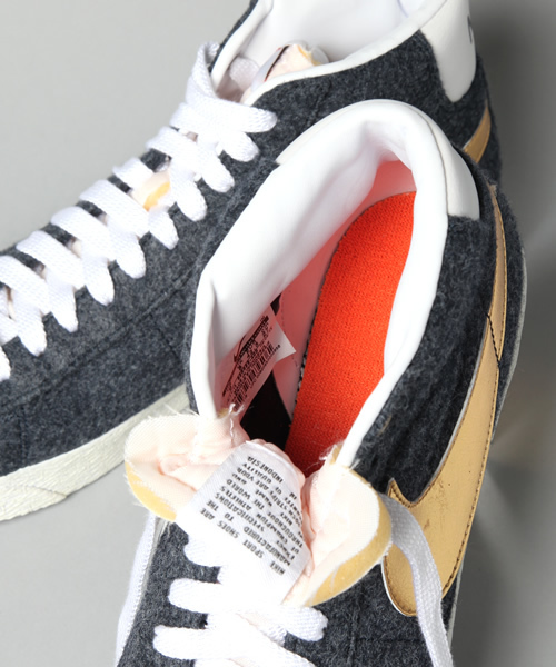 BEAMS(ビームス)の「NIKE SPORTSWEAR / BLAZER MID PRM VNTG(スニーカー・メンズ・チャコールグレー/ネイビー・26/27/28/28.5/26.5/27.5)」の20枚目の写真