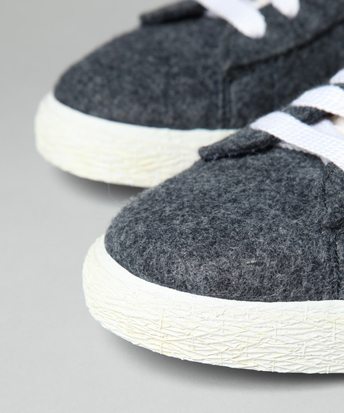 BEAMS(ビームス)の「NIKE SPORTSWEAR / BLAZER MID PRM VNTG(スニーカー・メンズ・チャコールグレー/ネイビー・26/27/28/28.5/26.5/27.5)」の21枚目の写真