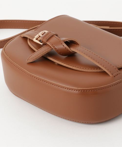 florist(フローリスト)の「タイベルトプレーンショルダーバッグ(ショルダーバッグ・レディース・ホワイト/ブラック/ブラウン/キャメル・FREE)」の6枚目の写真