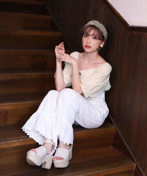 one after another NICE CLAUP(ワンアフターアナザーナイスクラップ)の「サスペンダー付レースアップワイドパンツ(その他パンツ・レディース・ブラック/ブラウン/オフホワイト/ブルー・FREE)」の16枚目の写真