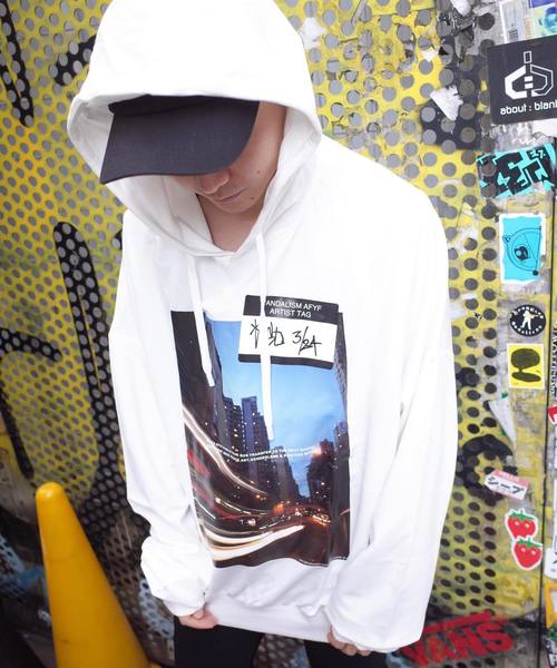 AFYF(エーエフワイエフ)の「【ビッグシルエット】AFYF HW MILANO ART PARKA/オーバーサイズミラノアートパーカー(パーカー・メンズ・ホワイト系その他/ホワイト系その他3/ホワイト系その他4/ブラック系その他4/ブラック系その他3/ブラック系その他2/ブラック系その他/ホワイト系その他2/その他1/その他3/その他4/その他2/その他/その他5/その他6/その他7・FREE)」の3枚目の写真