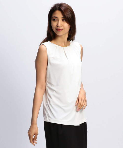 NARACAMICIE（ナラカミーチェ）の「合繊スムースランダムタックプルオーバーブラウス（Tシャツ/カットソー・レディース・ホワイト/ブラック・LARGE/MEDIUM）」の7枚目の写真