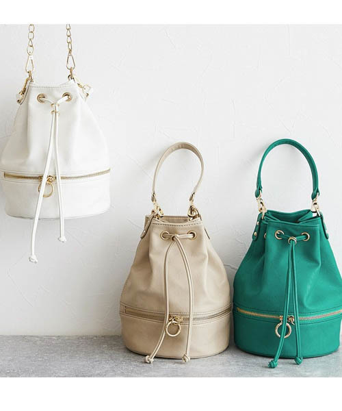 Pierrot（ピエロ）の「2wayデザイン巾着バッグ（トートバッグ・レディース・ホワイト/グレイッシュベージュ/グリーン・FREE）」の15枚目の写真