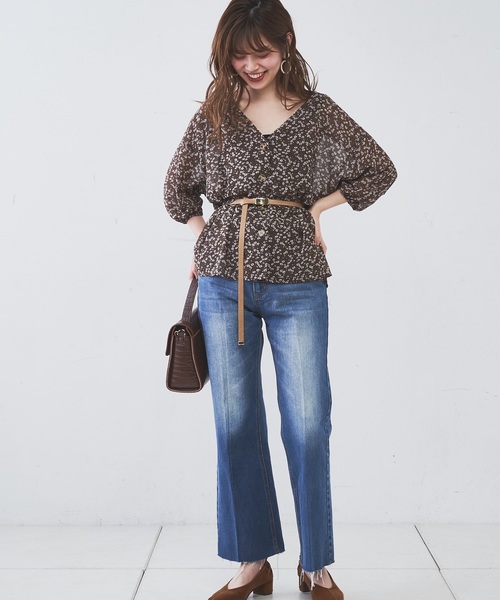 natural couture(ナチュラルクチュール)の「ウエストドロストVネックブラウス(シャツ/ブラウス・レディース・オフホワイト/ブラウン系その他/ドット/レンガ・FREE)」の9枚目の写真