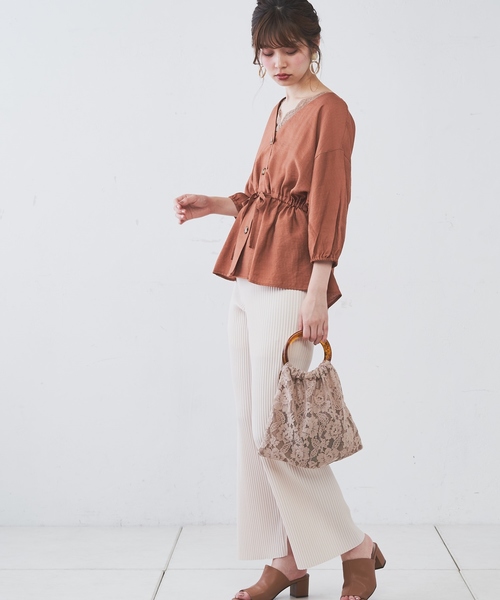 natural couture(ナチュラルクチュール)の「ウエストドロストVネックブラウス(シャツ/ブラウス・レディース・オフホワイト/ブラウン系その他/ドット/レンガ・FREE)」の11枚目の写真