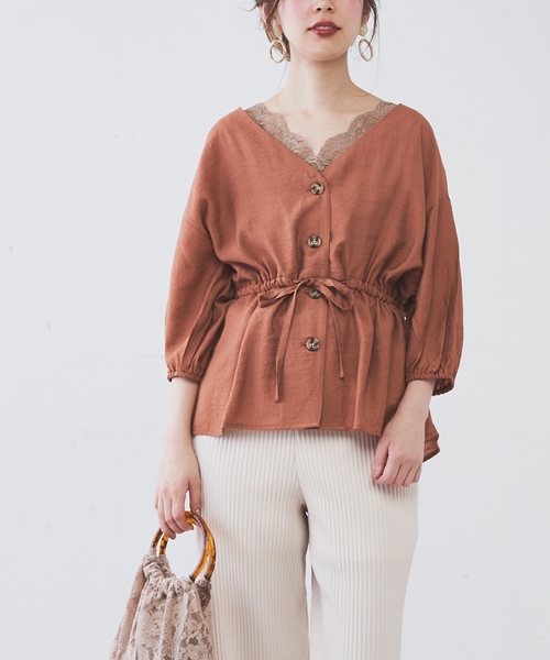 natural couture(ナチュラルクチュール)の「ウエストドロストVネックブラウス(シャツ/ブラウス・レディース・オフホワイト/ブラウン系その他/ドット/レンガ・FREE)」の13枚目の写真