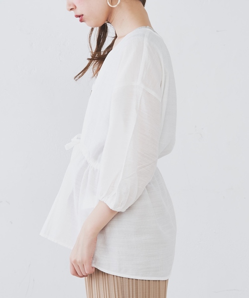 natural couture(ナチュラルクチュール)の「ウエストドロストVネックブラウス(シャツ/ブラウス・レディース・オフホワイト/ブラウン系その他/ドット/レンガ・FREE)」の19枚目の写真