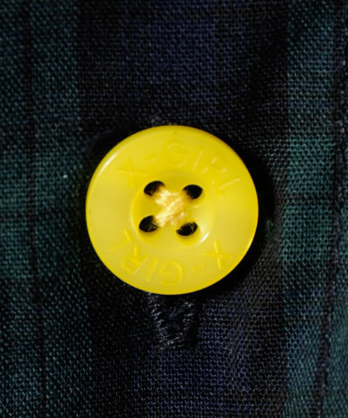 X-girl（エックスガール）の「BASIC BD SHIRT（シャツ/ブラウス・レディース・ホワイト/ブラック/レッド/ネイビー・1/2）」の7枚目の写真