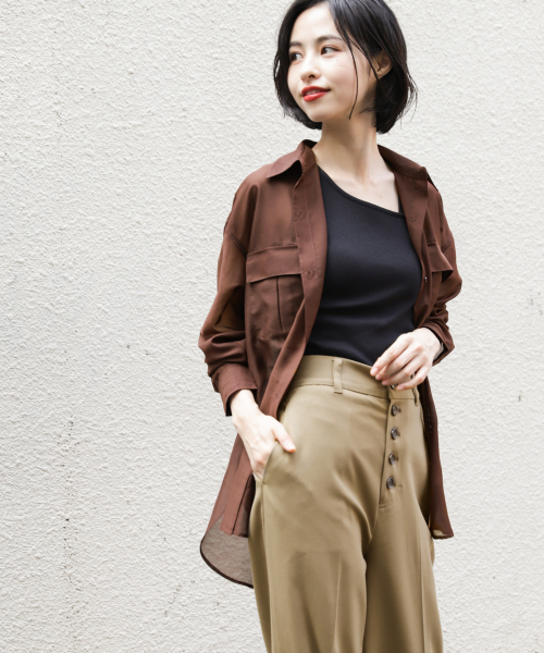 LOWRYS FARM（ローリーズファーム）の「シアーＣＰＯシャツ　849026（シャツ/ブラウス・レディース・ベージュ/ブラウン/グリーン・FREE）」の2枚目の写真