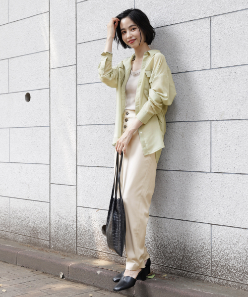 LOWRYS FARM（ローリーズファーム）の「シアーＣＰＯシャツ　849026（シャツ/ブラウス・レディース・ベージュ/ブラウン/グリーン・FREE）」の15枚目の写真