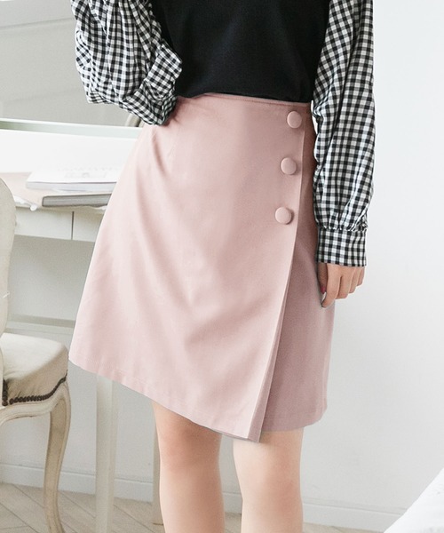 Newlyme（ニューリーミー）の「３ボタン台形ラップスカート（スカート・レディース・ブラック/ボルドー/ブラック系その他/ブラウン系その他/パープル系その他/ブラウン系その他2/ピンク系その他/ベージュ系その他/ブラック系その他2/ベージュ系その他2/グリーン系その他/ブラック系その他3・MEDIUM/LARGE）」の11枚目の写真