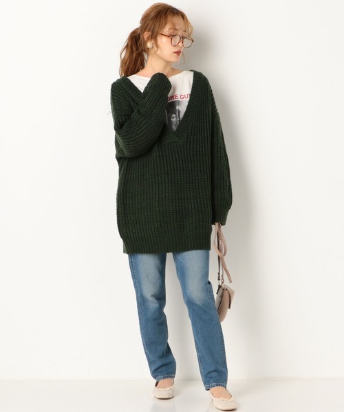 archives（アルシーヴ）の「深VネックBIGプルオーバー（ニット/セーター・レディース・オフホワイト/グリーン/モカ・MEDIUM）」の12枚目の写真