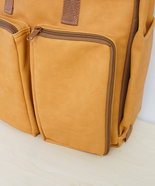 CIAOPANIC(チャオパニック)の「【The Sun And Classic/TSAC】Leather BOX 2WAY DAYPACK(バックパック/リュック・レディース・ブラック/ブラウン/ネイビー/キャメル・FREE)」の12枚目の写真