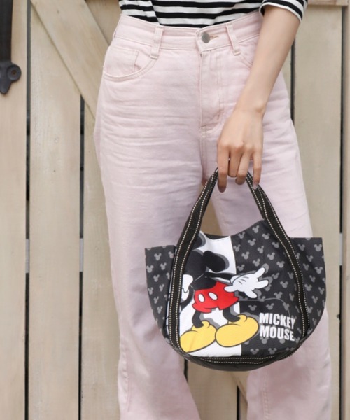 Disney(ディズニー)の「Disneyバルーンミニトートバッグ(トートバッグ・レディース・グレー/ホワイト系その他/ブラック系その他/ホワイト系その他2/ブラック系その他2/ブラック系その他3/ネイビー/ブルー/ブラック×ホワイト/レオパード/ブラック系その他4/ホワイト/ブラック/ホワイト系その他3/マルチ・FREE)」の7枚目の写真