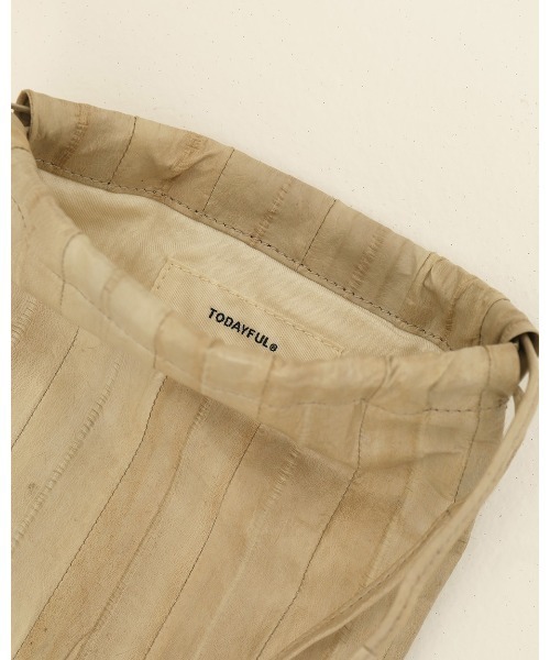 TODAYFUL（トゥデイフル）の「レザーミニポシェット（ハンドバッグ・レディース・イエロー/キナリ/パープル・FREE）」の6枚目の写真