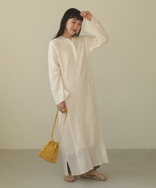 TODAYFUL（トゥデイフル）の「レザーミニポシェット（ハンドバッグ・レディース・イエロー/キナリ/パープル・FREE）」の4枚目の写真