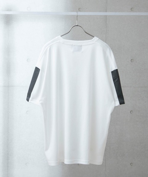 anown（アノン）の「袖ライン チェックポケット オーバーサイズ 半袖サイドスリットカットソー【ファッションインフルエンサー がらし×anown 限定コラボ】（Tシャツ/カットソー・メンズ・ホワイト/ネイビー・M/L）」の5枚目の写真