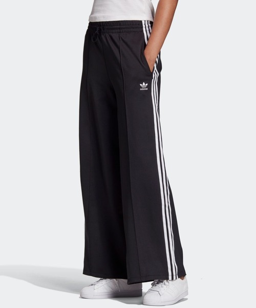 adidas（アディダス）の「PRIMEBLUE リラックス ワイドレッグ