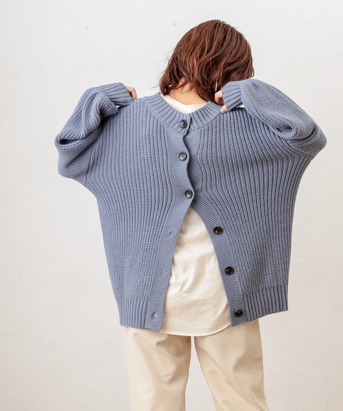 natural couture（ナチュラルクチュール）の「ぽわんスリーブ2WAYカーデ（ニット/セーター・レディース・ブラウン/ブルー/アイボリー/ライトベージュ/ブラック・FREE）」の5枚目の写真